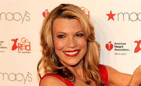 ‘I shouldn’t have’: At 60, Vanna White reflects on her 1987。